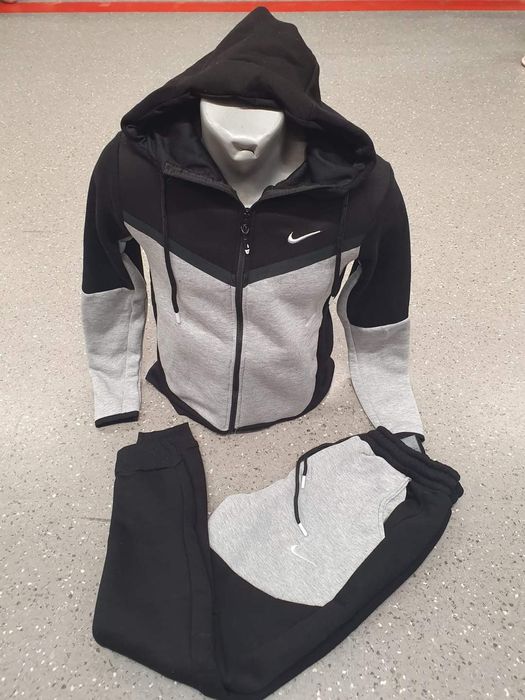 Treninguri bărbați Nike vătuite