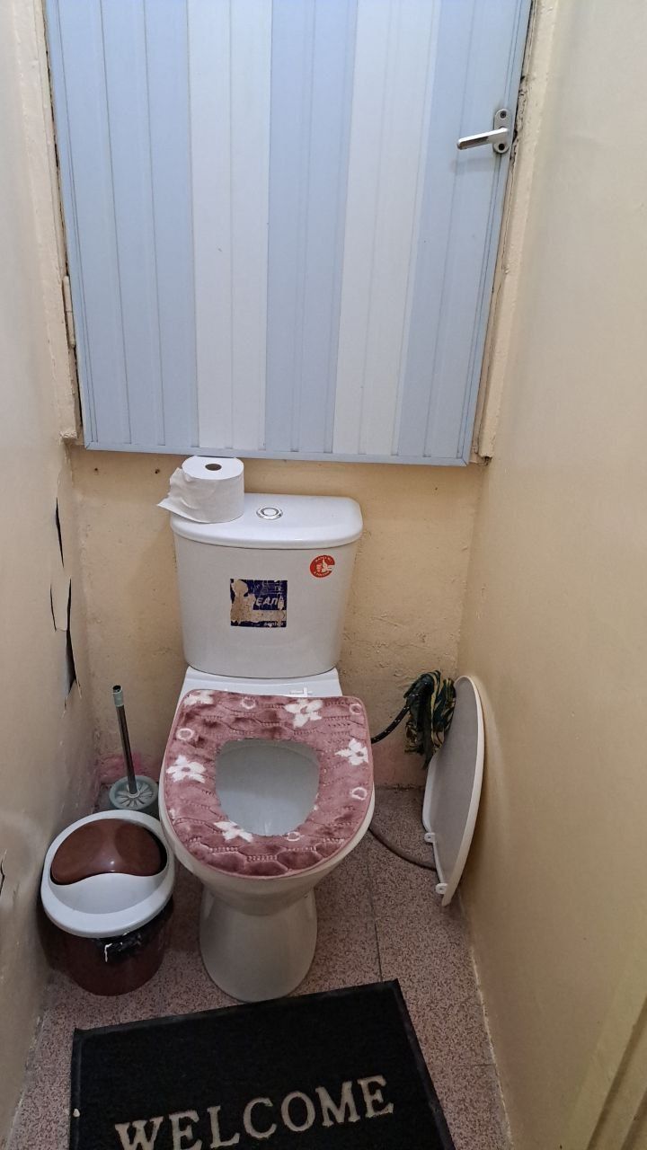 2 xonali kvartira sotiladi
