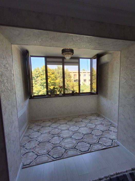 Ц-6 метро Минор 3/3/4 общая площадь 75кв.м