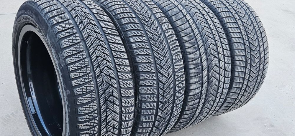 Jante BMW X5 G05 X6 G06 M echip iarna 305 40 20 / 275 45 20 Pirelli