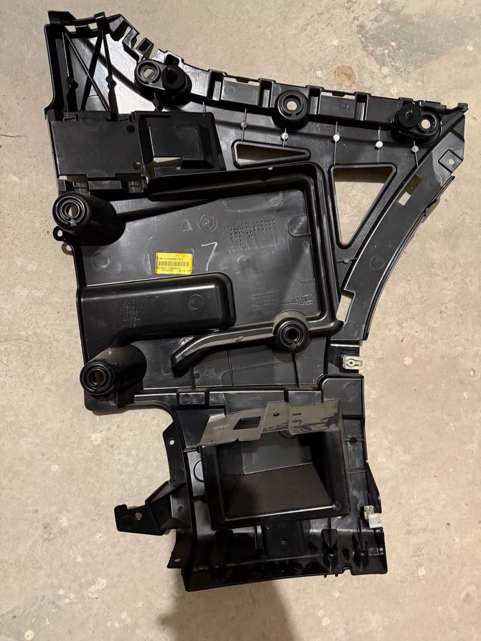 Ляв държач задна броня BMW G01 X3 M-pack