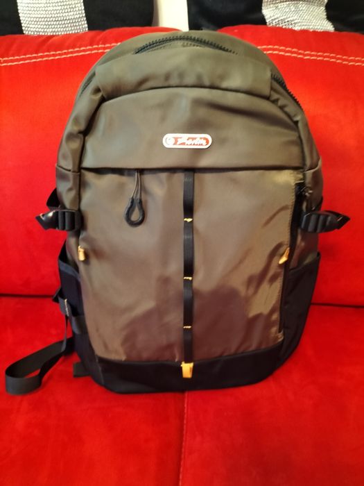 Ghiozdănel școală nou cu eticheta