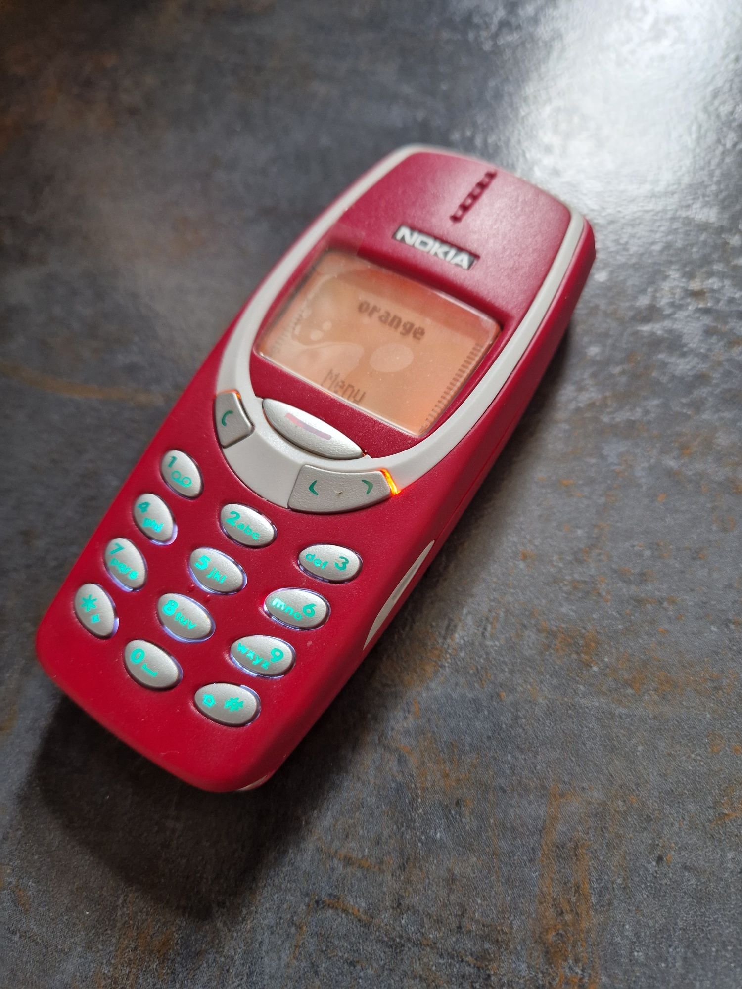 Nokia 3310 cu Wireless Charging, LEDS & Software MOD