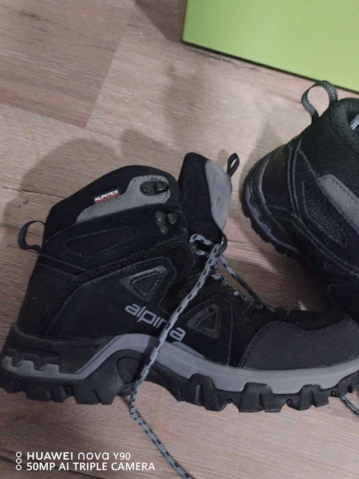 Туристически обувки 39