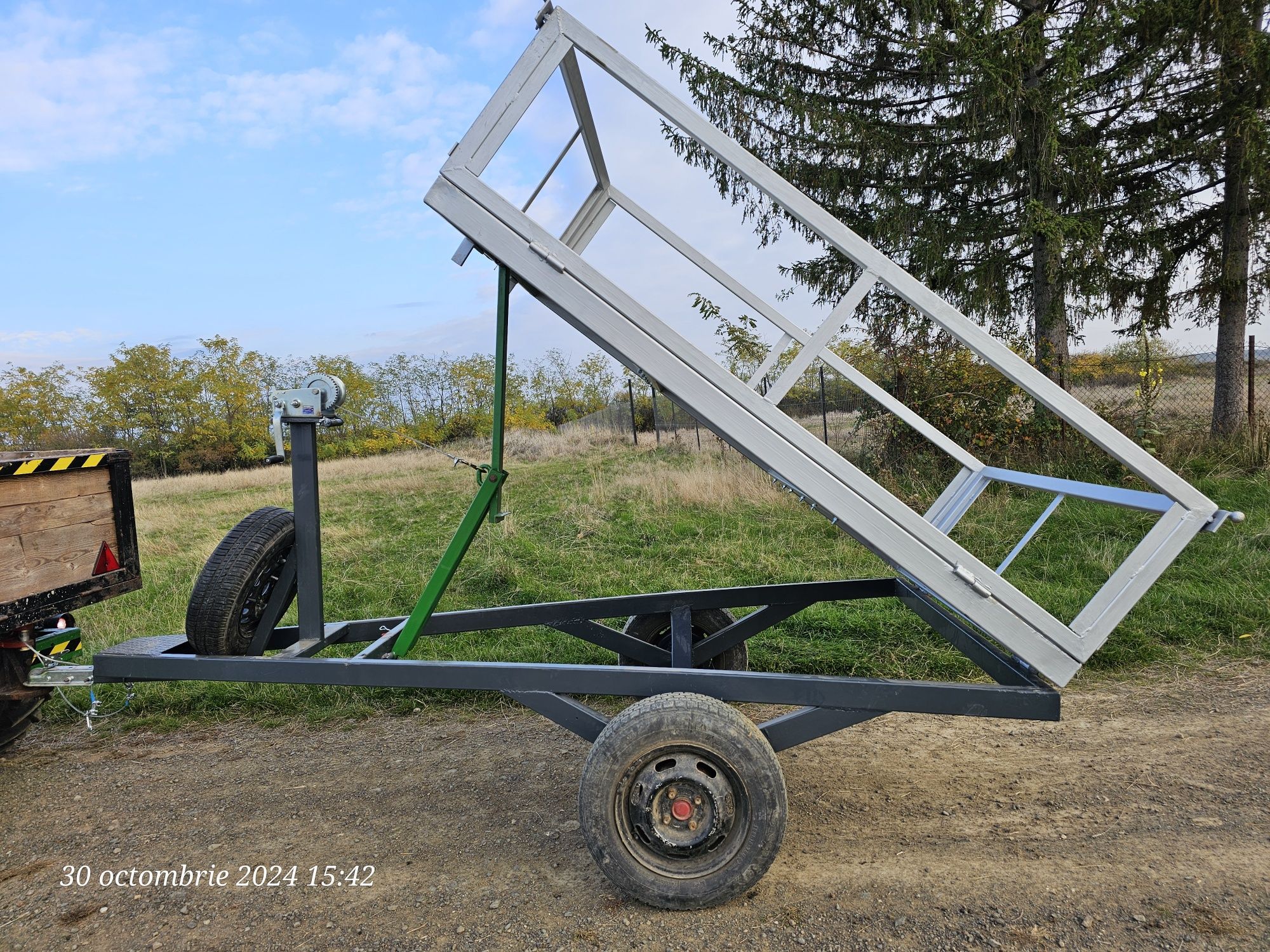 Remorca auto, atv, tractor, motocultor basculabila manual