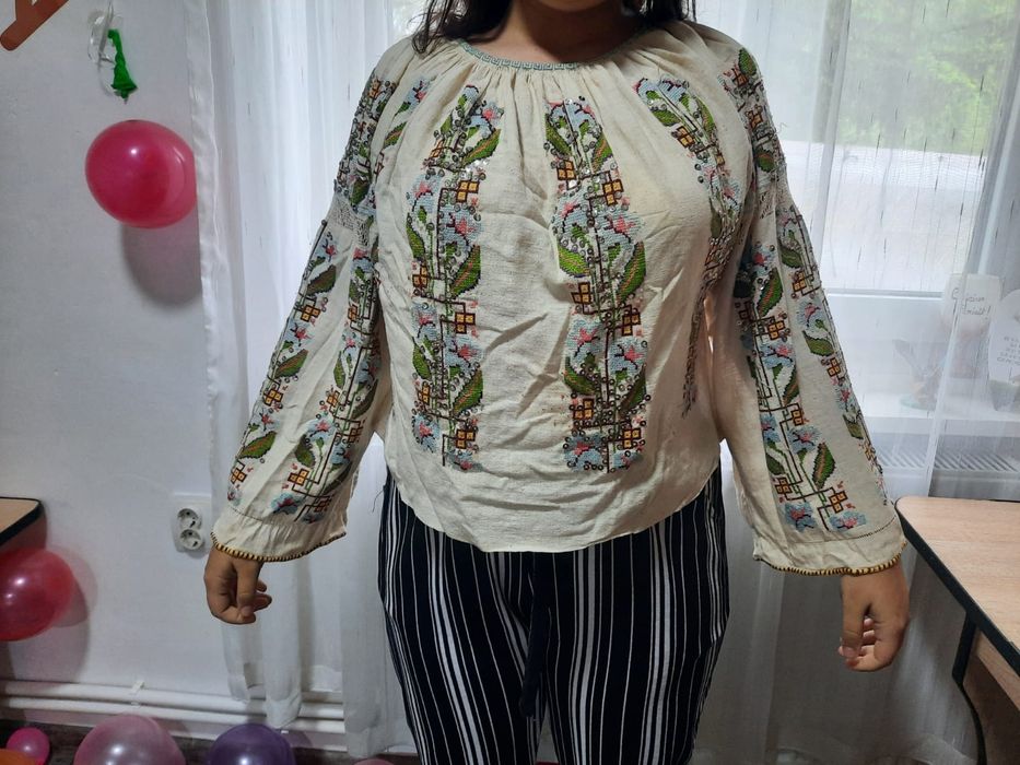 Vând ie tradițională, veche de peste 150 de ani!