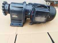 Motor electric cu reductor 30 rotații