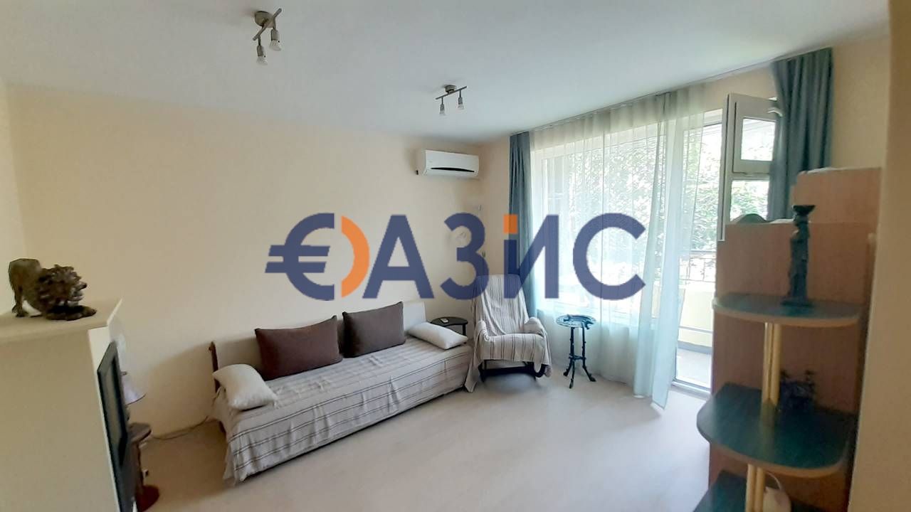 Продава се Тристаен апартамент в Бургас, Център - 81 кв.м за 3025 €/кв.м - Снимка #6
