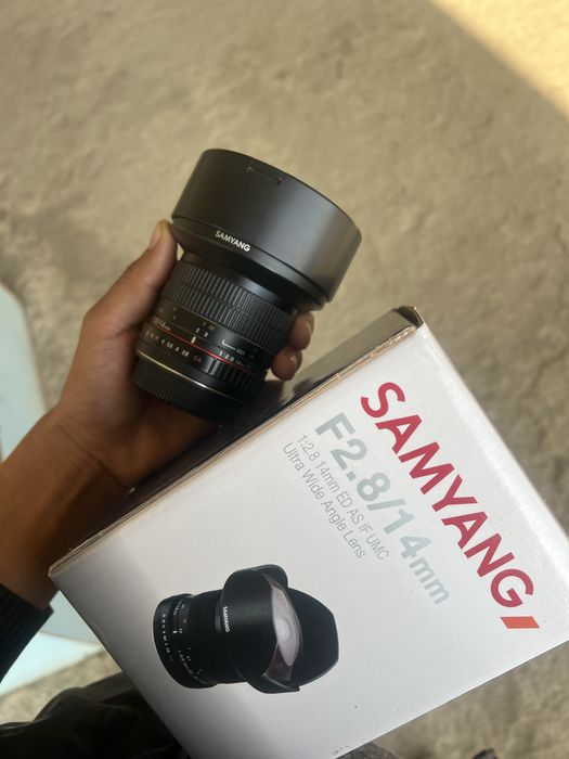 Samyang 14mm zo’r holatda
