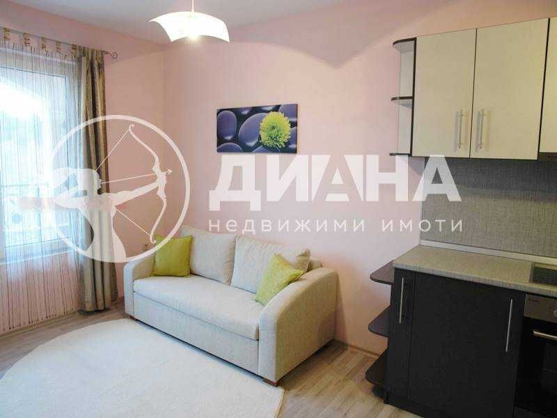 Едностаен, Напълно Обзаведен Монолит до парк "Отдих и култура"