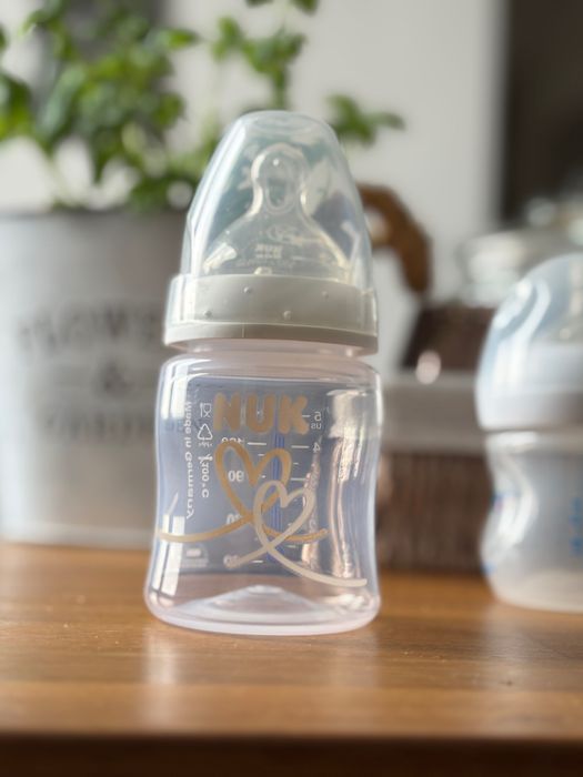 Контейнери за кърма на Avent