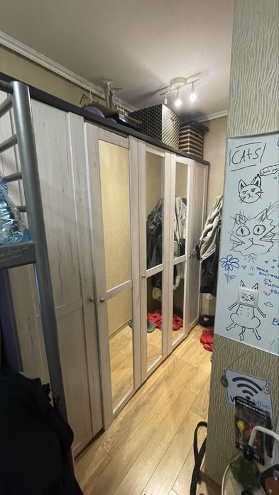 Гардероб в добро състояние