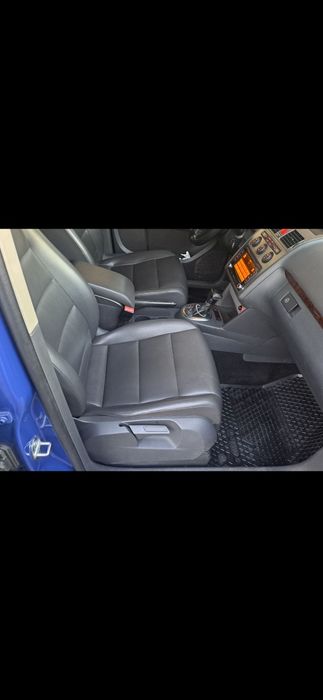 Продавам Volkswagen tauran