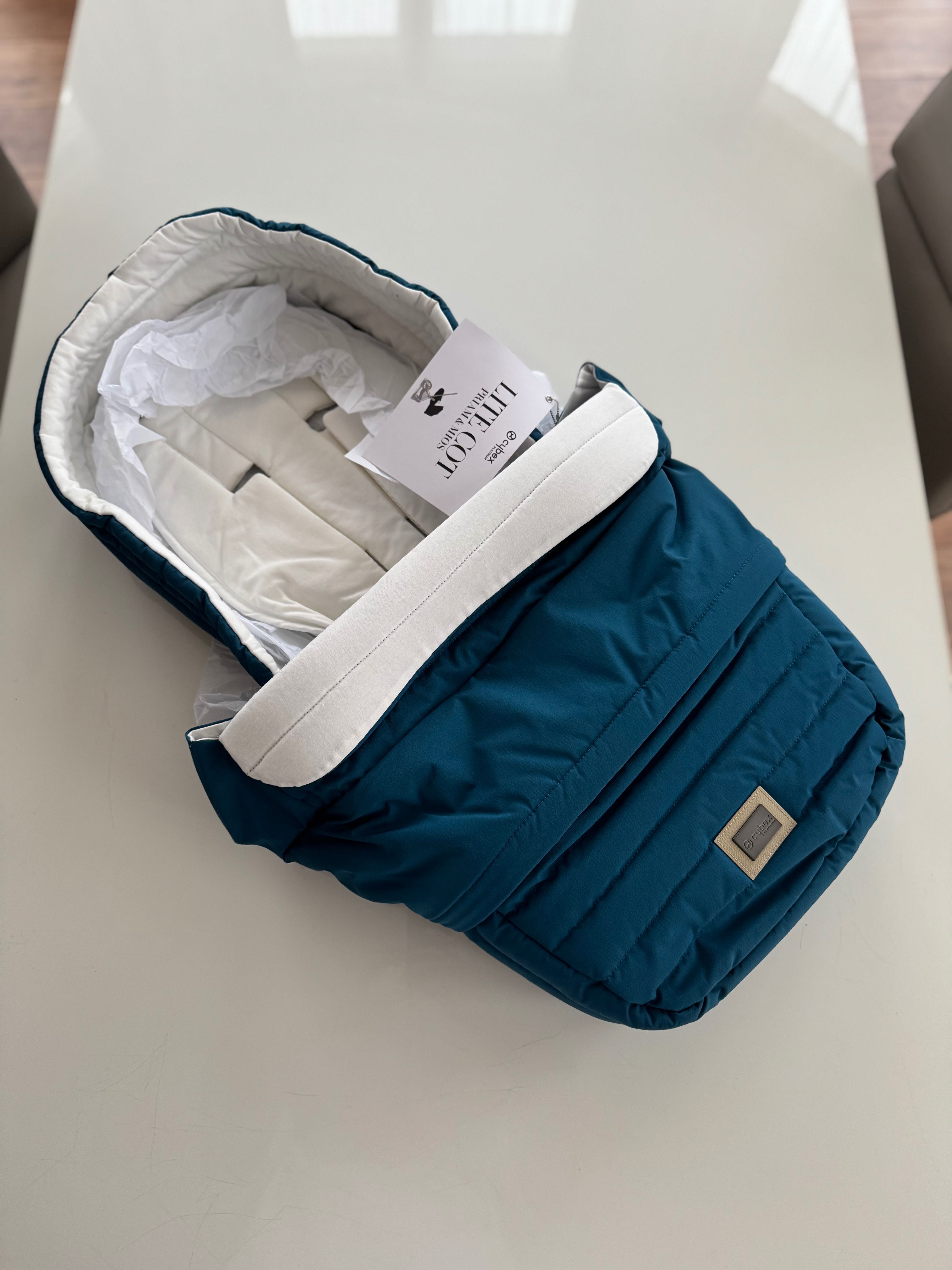 Lite cot лек кош за новородено Cybex