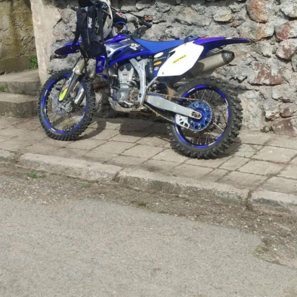 Yamaha 450 YZF.