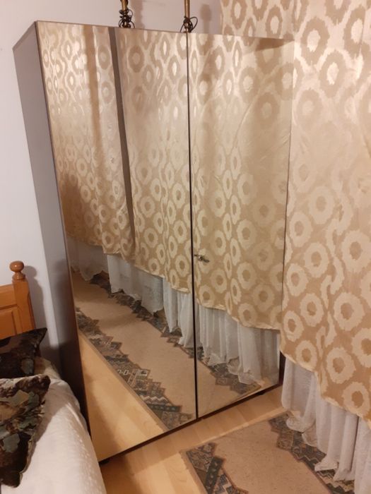 Dulap haine cu usi cu oglinda wenghe