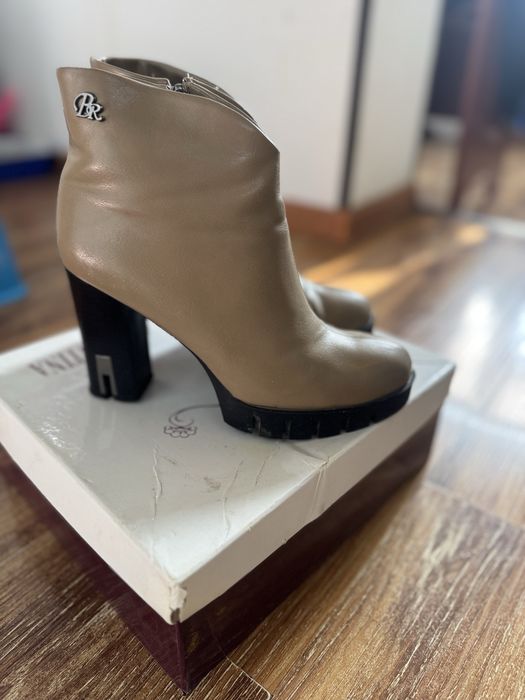 Состояние отличное!димесезонные сапожки размер 40