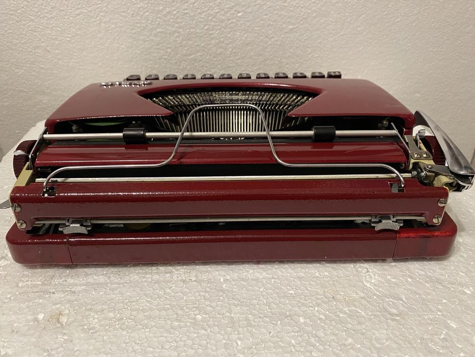 Masina de scris olympia 33 tastatura visinie