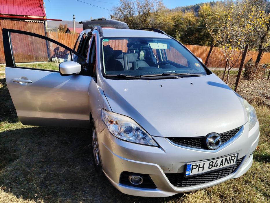 Vand Mazda 5 ,7 locuri , an 2009