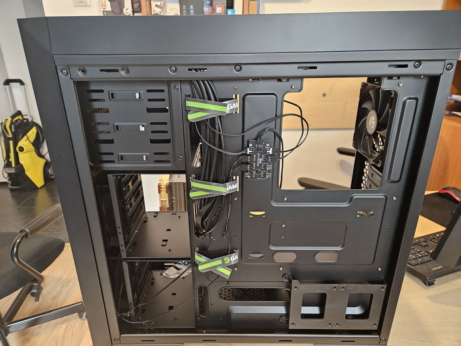 Carcasa Gamemax Titan Silent V2