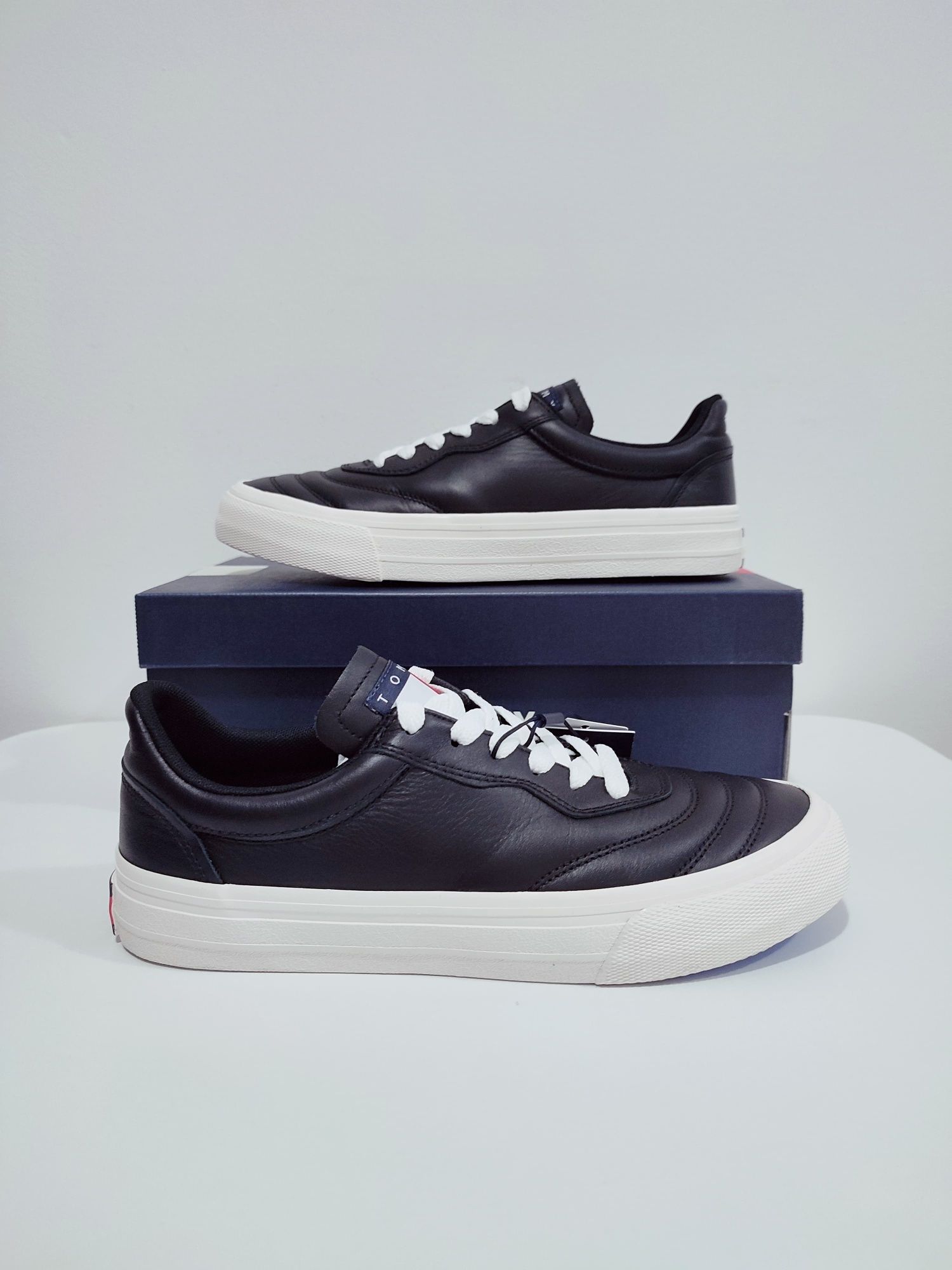 Tommy Hilfiger Leather Sneakers