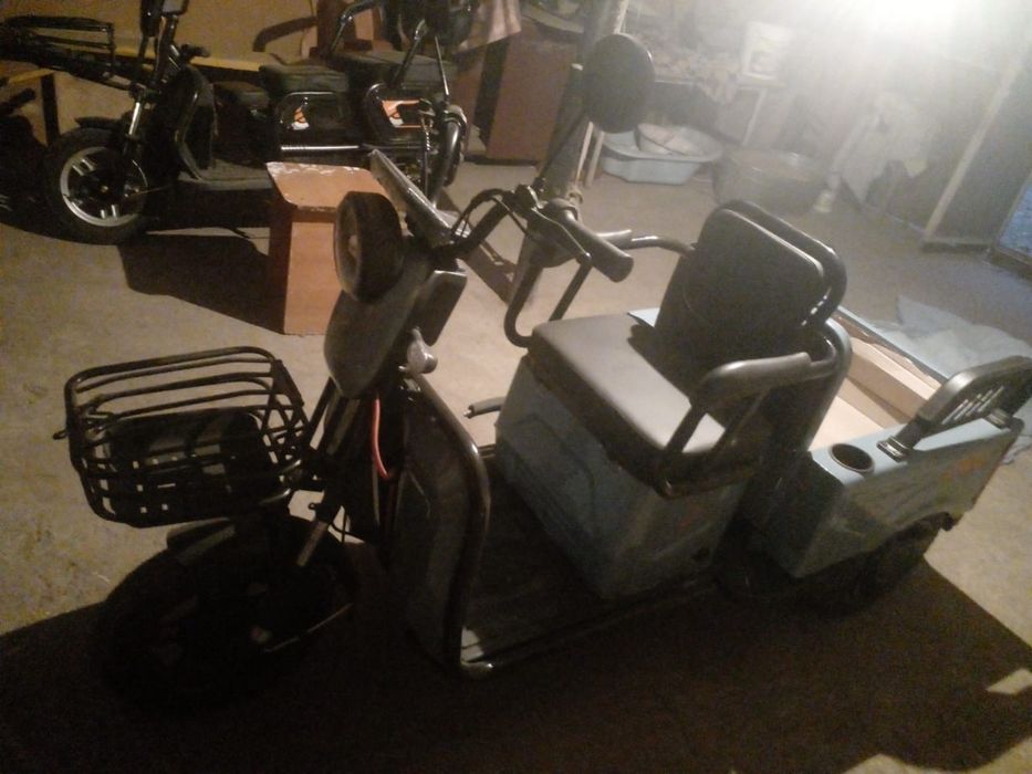 Трицыкл новый продаю срочно