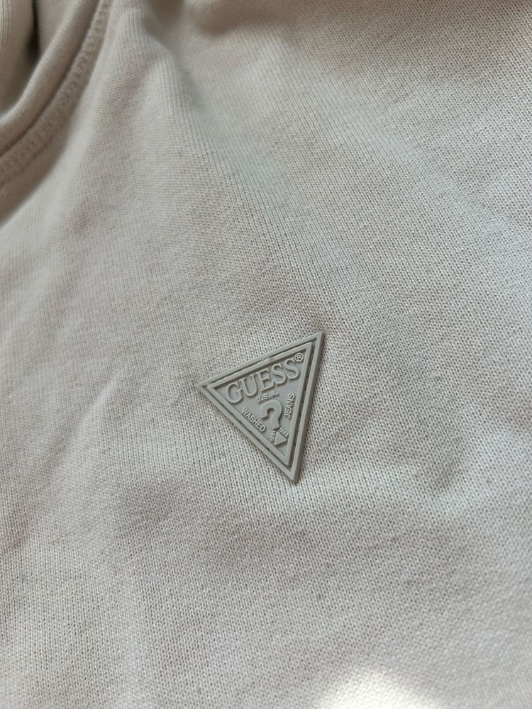 Hanorac guess 14 ani