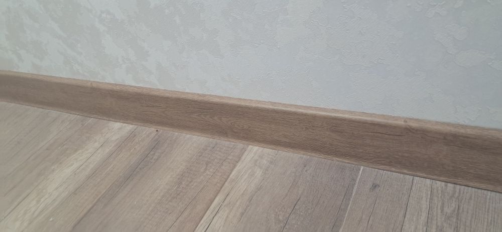 Плинтус продается