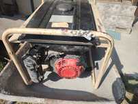 Generator de curent continuu pe benzina