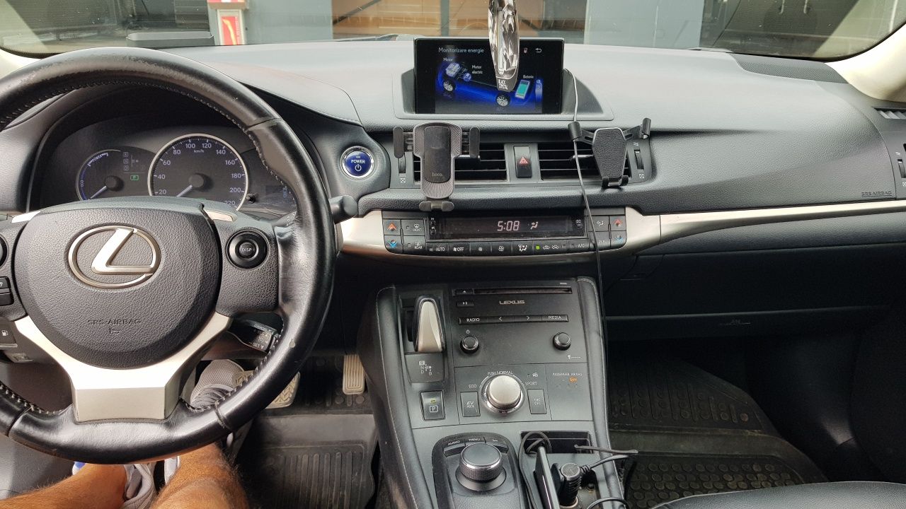 Lexus CT200H hibrid