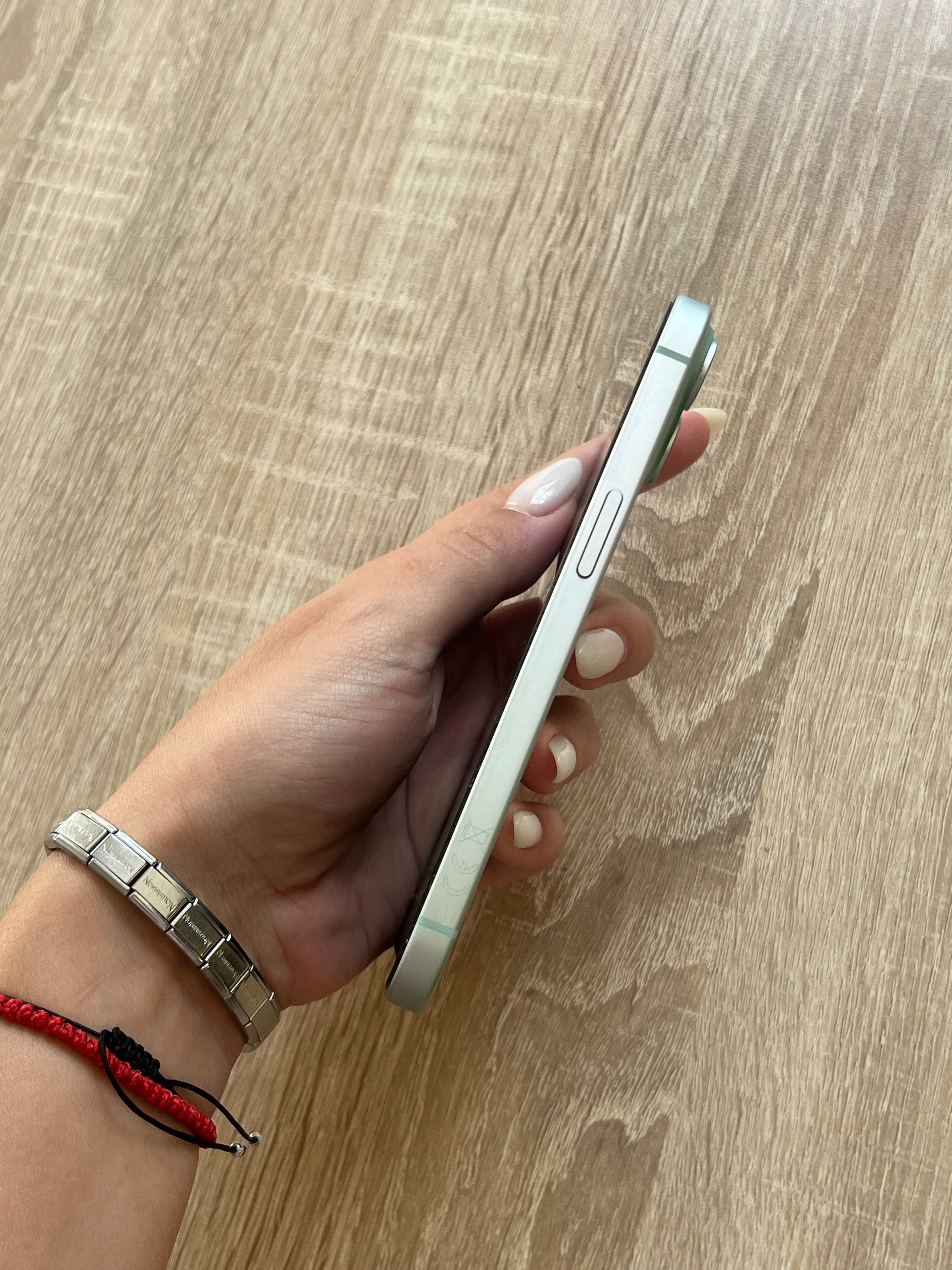 iPhone 15 зелен, 128GB