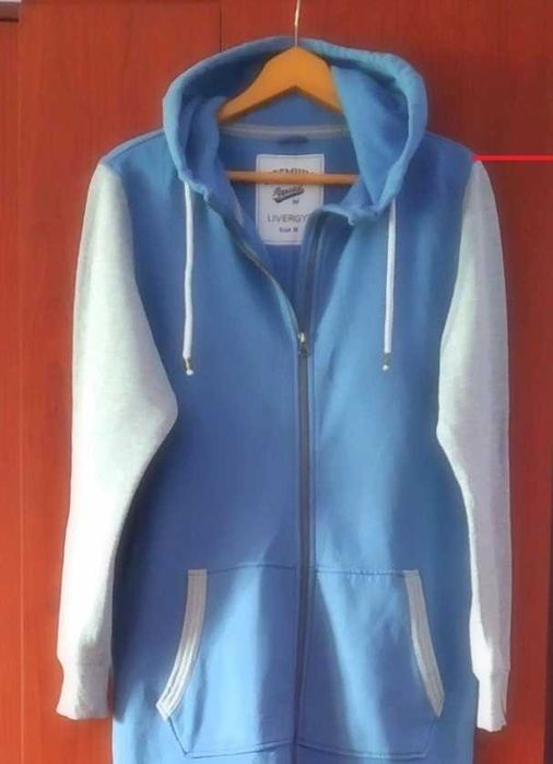 Combinezon pentru ierni friguroase . Mărimea M