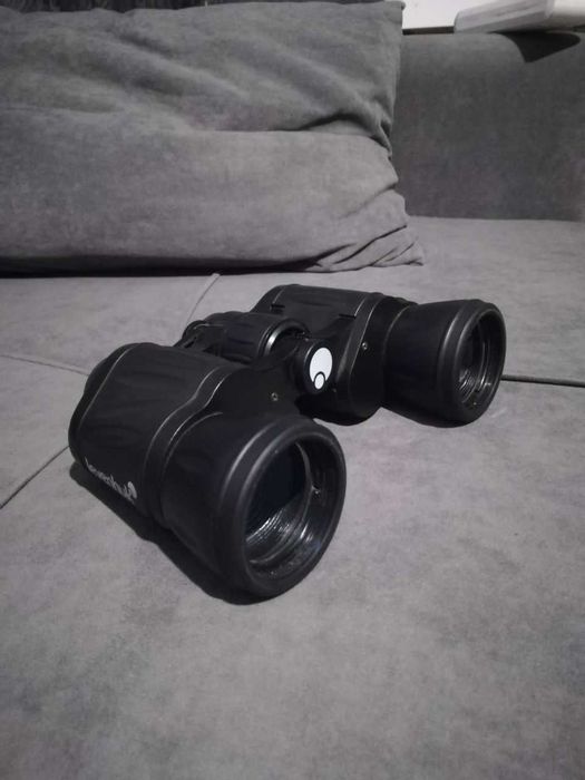 Продаю бинокль Levenhuk Atom