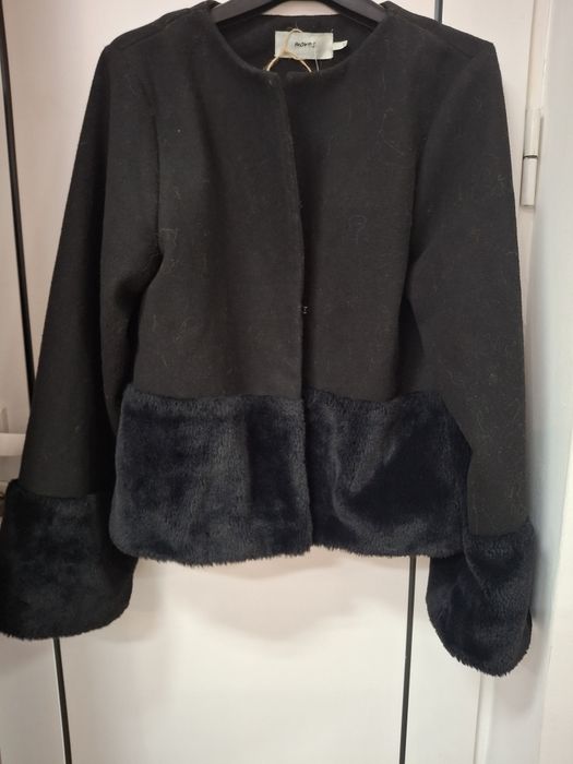 Дамско късо палто