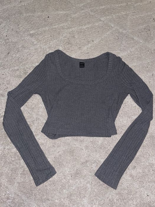 къса блуза с дълъг ръкав