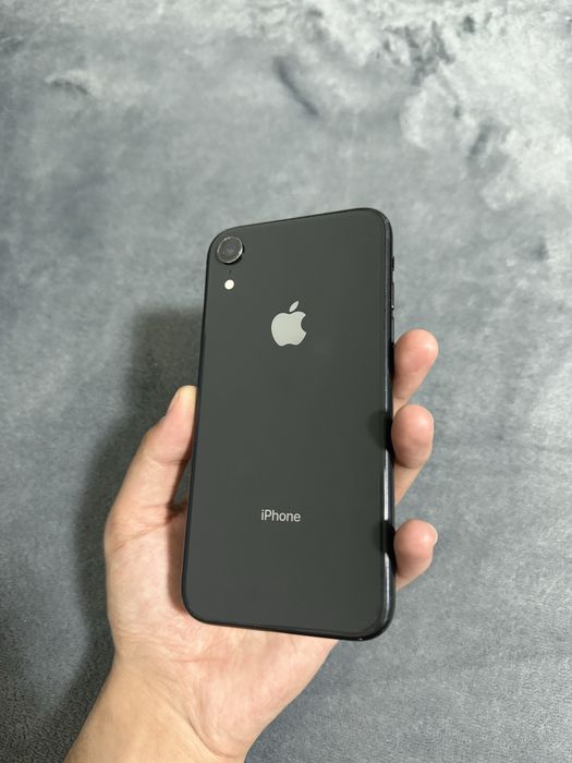 iPhone XR 64gb 80% в отличном состоянии