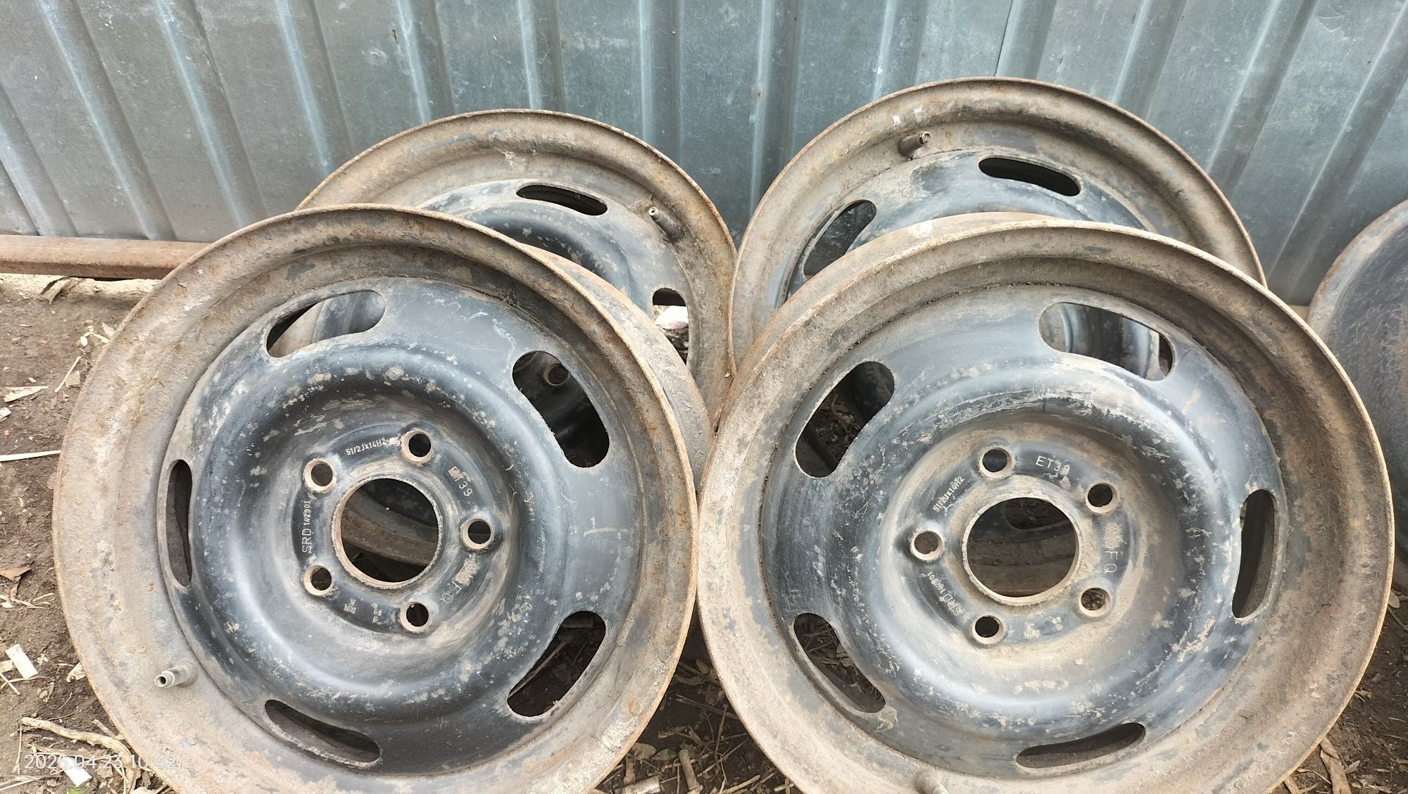 Диски на r 15 и r 14.