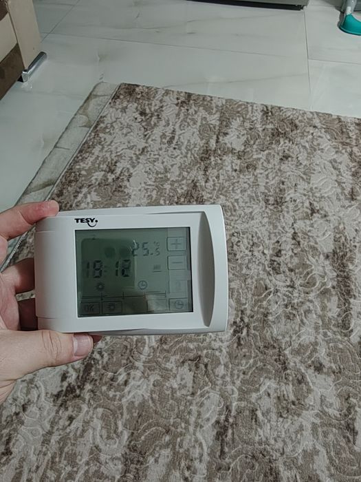 Стаен термостат TESY