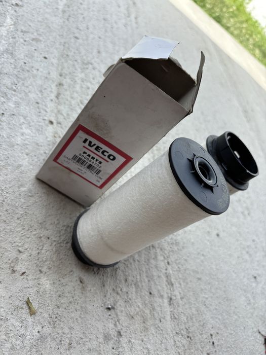 Vand doua filtre combustibil Iveco Noi