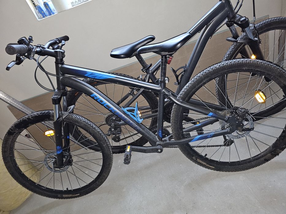 Vând bicicleta rockrider ST 120