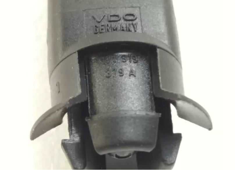 Senzor de temperatură încărcare aer original - VW - 1J0919379A