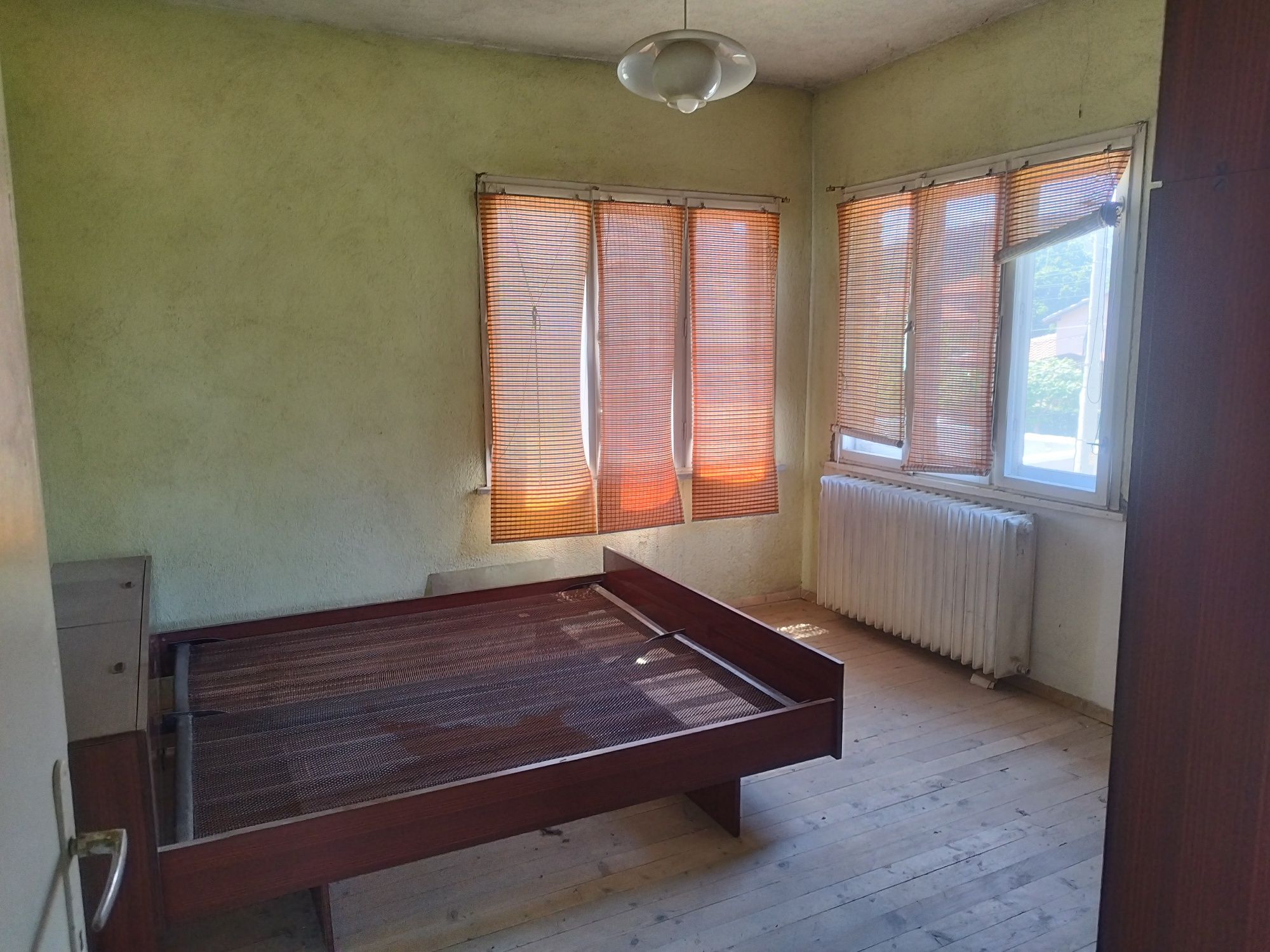 Продавам къща в Харманли