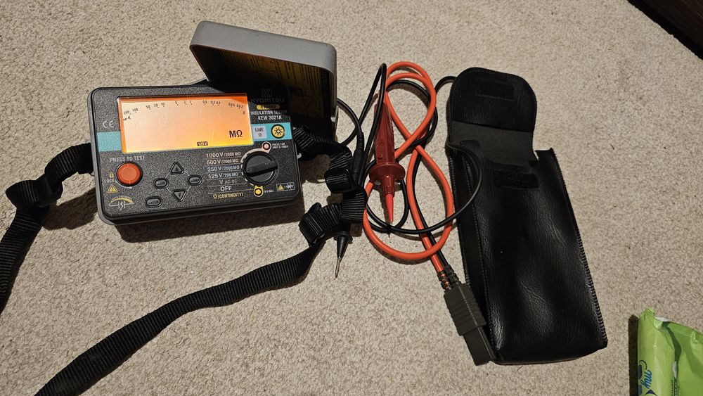 Kyoritsu kew 3021A aparat de măsură rezistenţa de izolaţie digital.