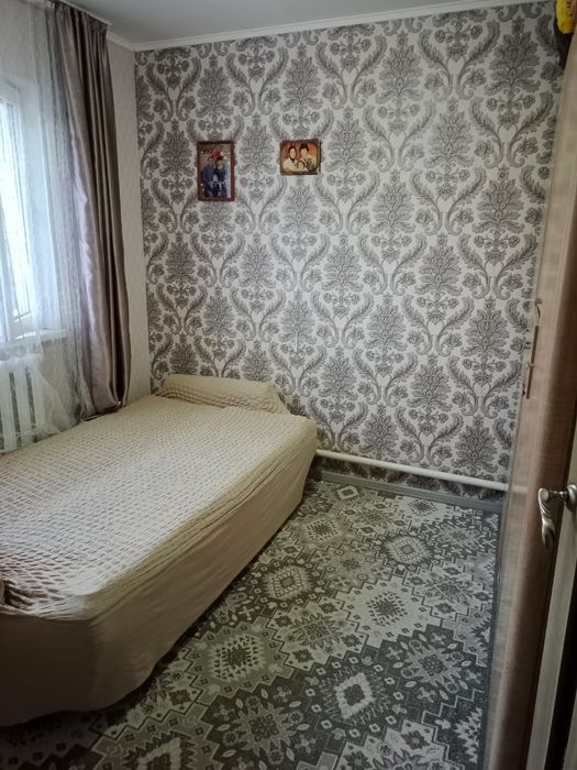 Продам дом 4сот.улица асфальтированная .во дворе недос дом 12-8