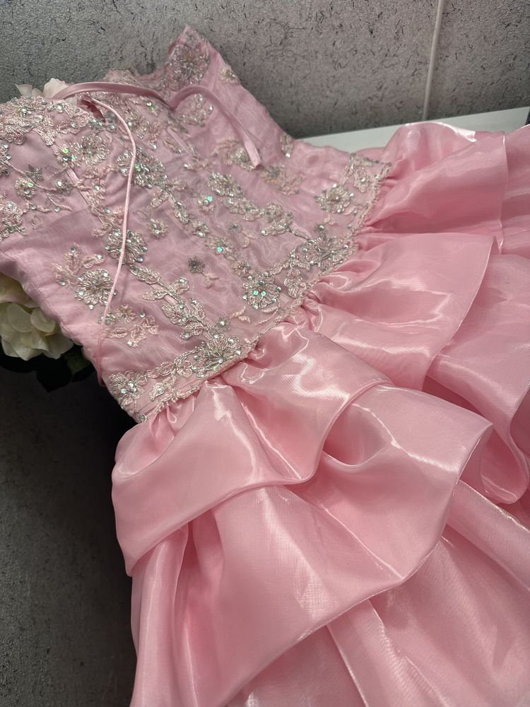 Официална къса розова рокля