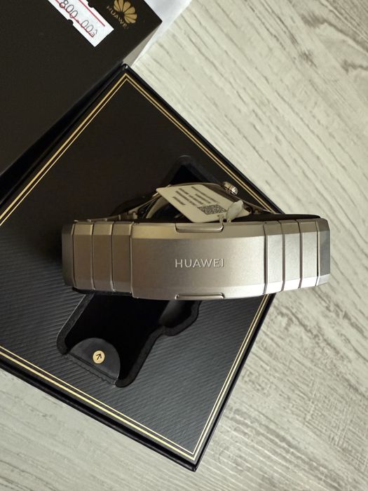 ЧИСТО НОВ Huawei Watch GT 5 Pro Titanium 24м. ГАРАНЦИЯ