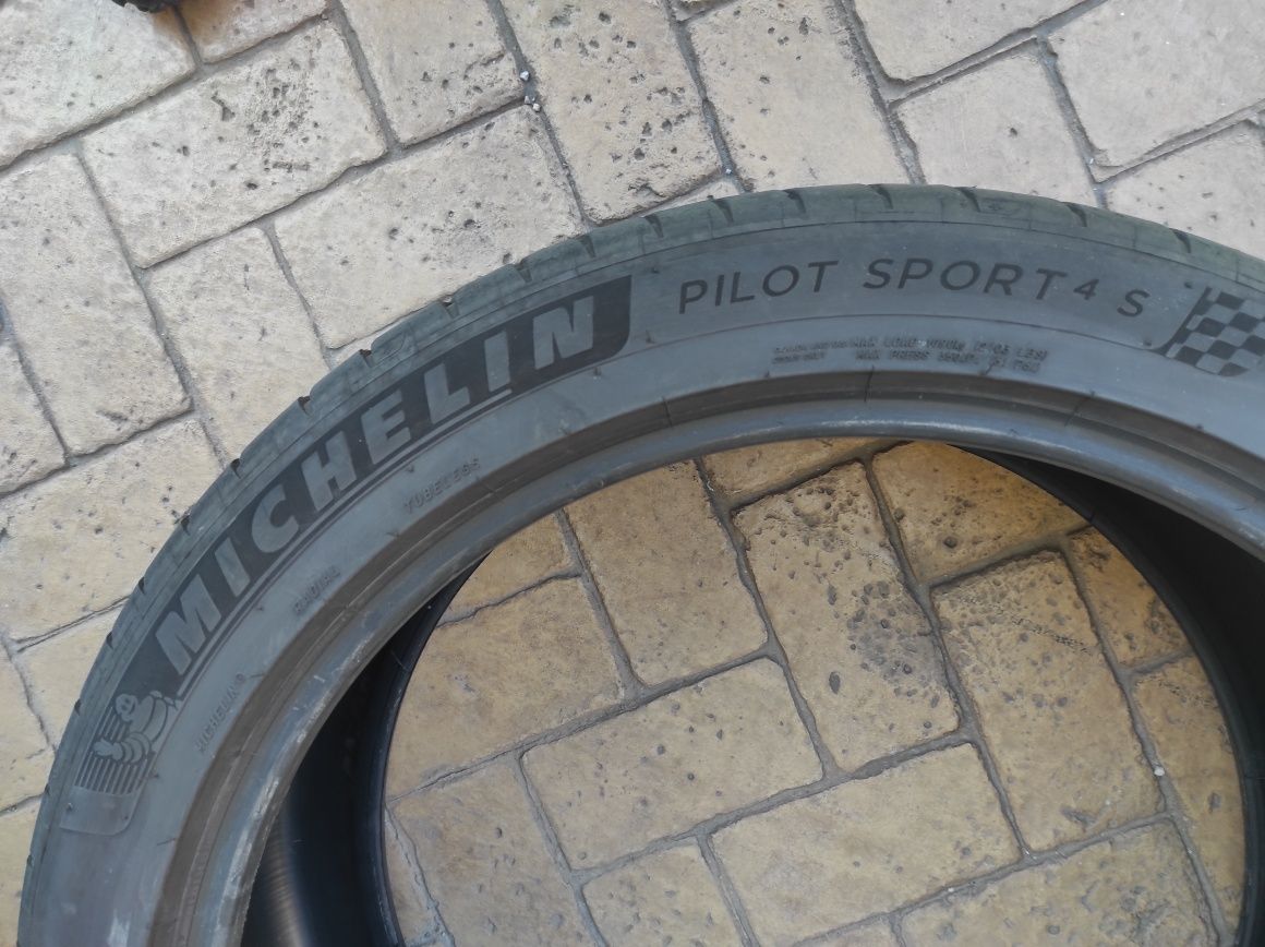 Michelin 285/40/23 ,325/35/23 Pilot sport 4 dot 2023