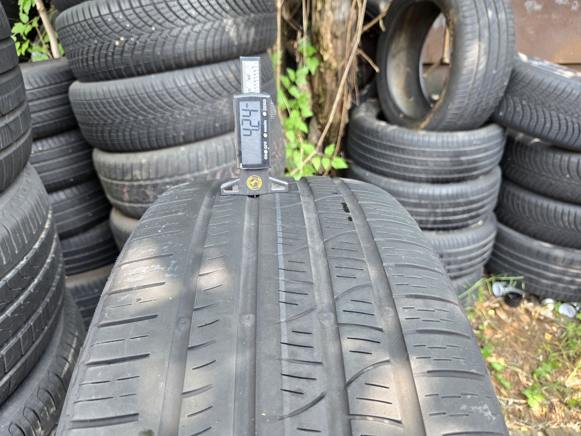2бр. 265 40 21 Pirelli всесезонни.