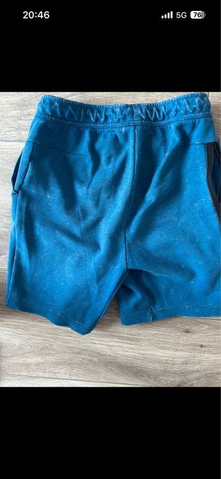 Pantaloni scurti nike tech