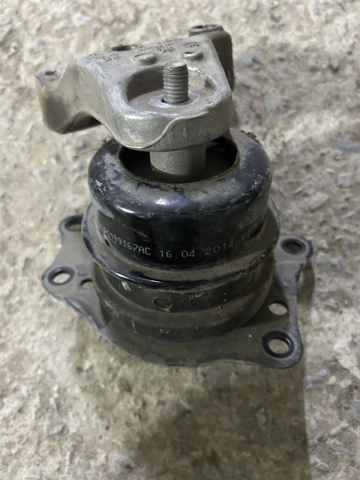 Подушки двигателя б/у шкода рапид фольсваген поло